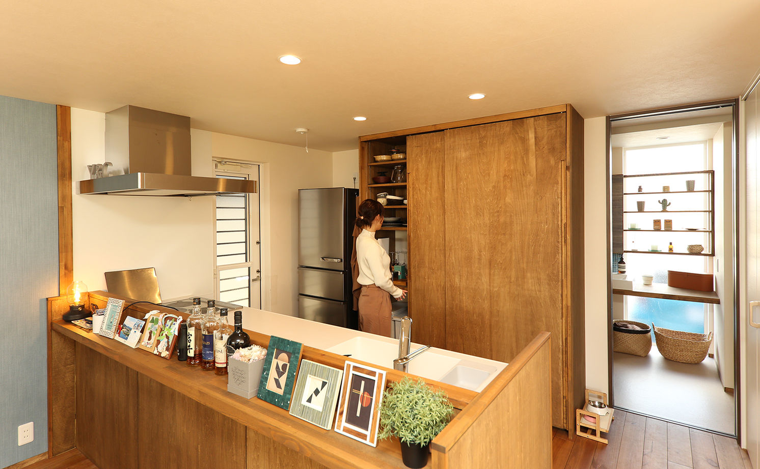 アサヒグローバルホーム 【2000万円台/間取り/30坪台/吹抜リビング】ウッディな内装×シンプルデザイン。カフェ風キッチンが映える家の建築実例画像15