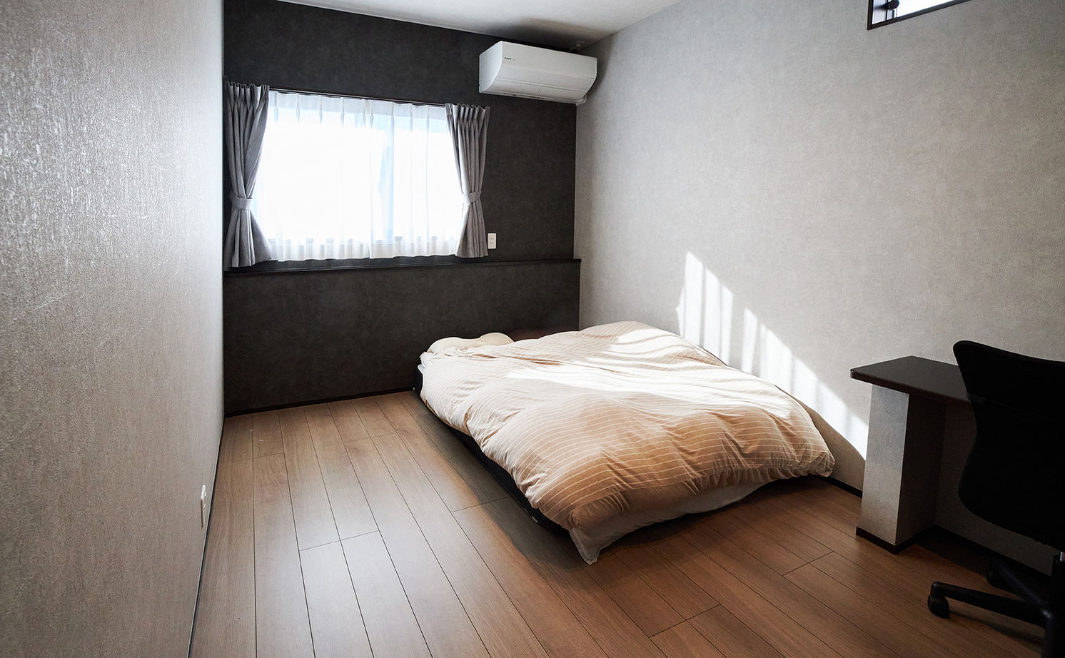 アサヒグローバルホーム 【1000万円台/間取り/30坪台/家事動線/サンルーム】コストを工夫し予算内でこだわり尽くすホテルライクな家の建築実例画像11