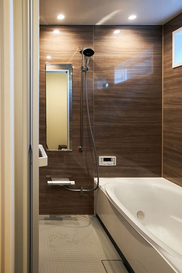 アサヒグローバルホーム 【1000万円台/間取り/30坪台/家事動線/サンルーム】コストを工夫し予算内でこだわり尽くすホテルライクな家の建築実例画像17