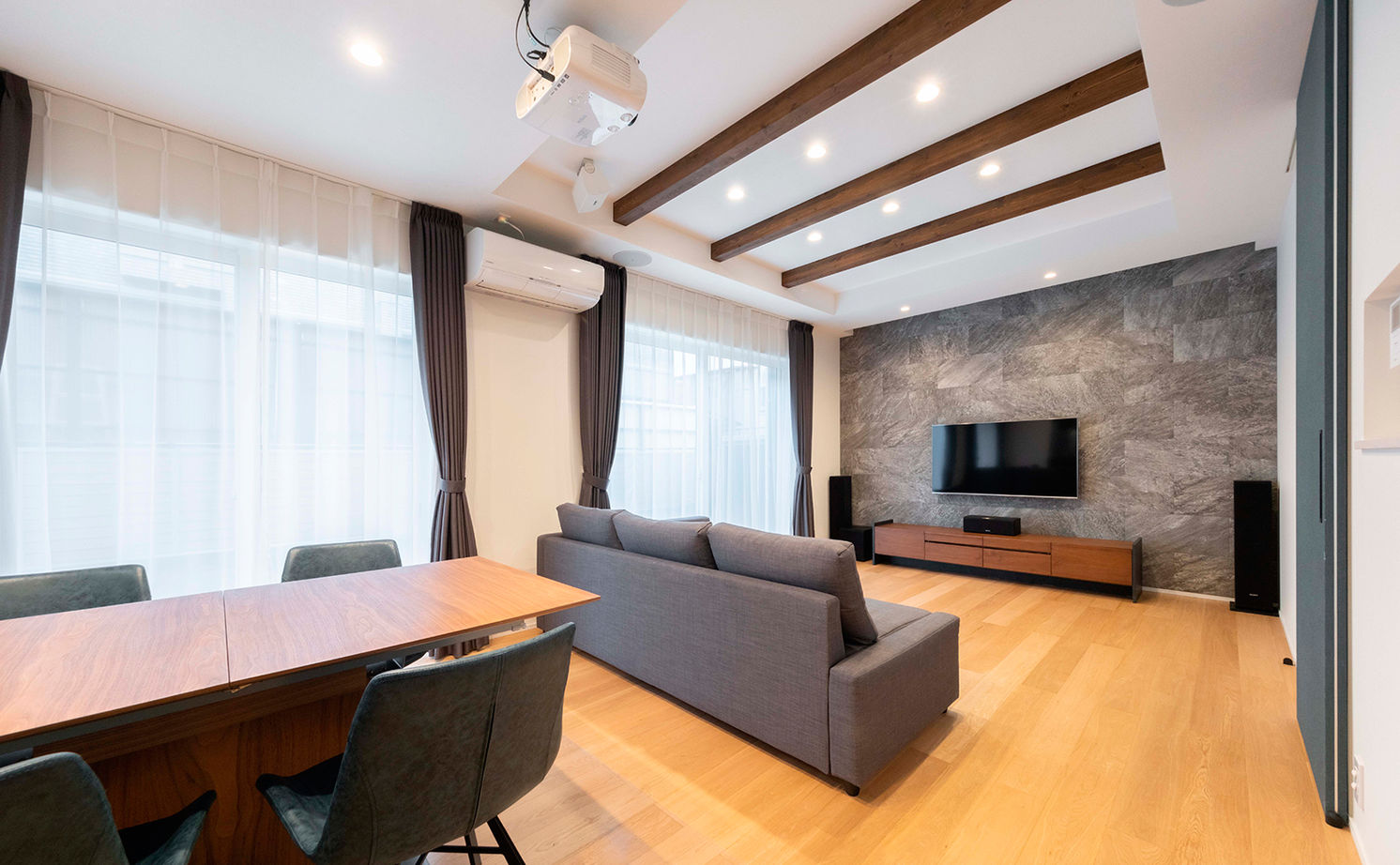 アサヒグローバルホーム 【2000万円台/間取り/30坪台/インナーガレージ】妥協ナシ！ホームジム×秘密基地がある大空間ガレージハウスの建築実例画像8