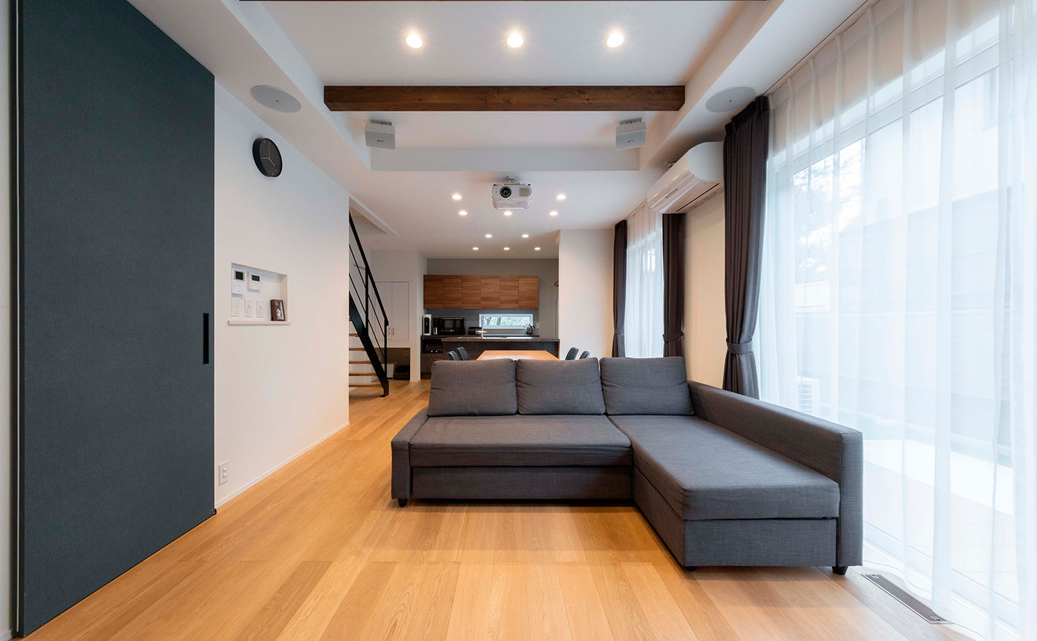 アサヒグローバルホーム 【2000万円台/間取り/30坪台/インナーガレージ】妥協ナシ！ホームジム×秘密基地がある大空間ガレージハウスの建築実例画像13