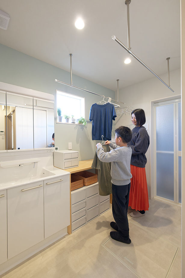 アサヒグローバルホーム 【1000万円台/間取り/30坪台/土間収納】玄関直結の土間のホビールーム！アウトドア好きの理想の家の建築実例画像6