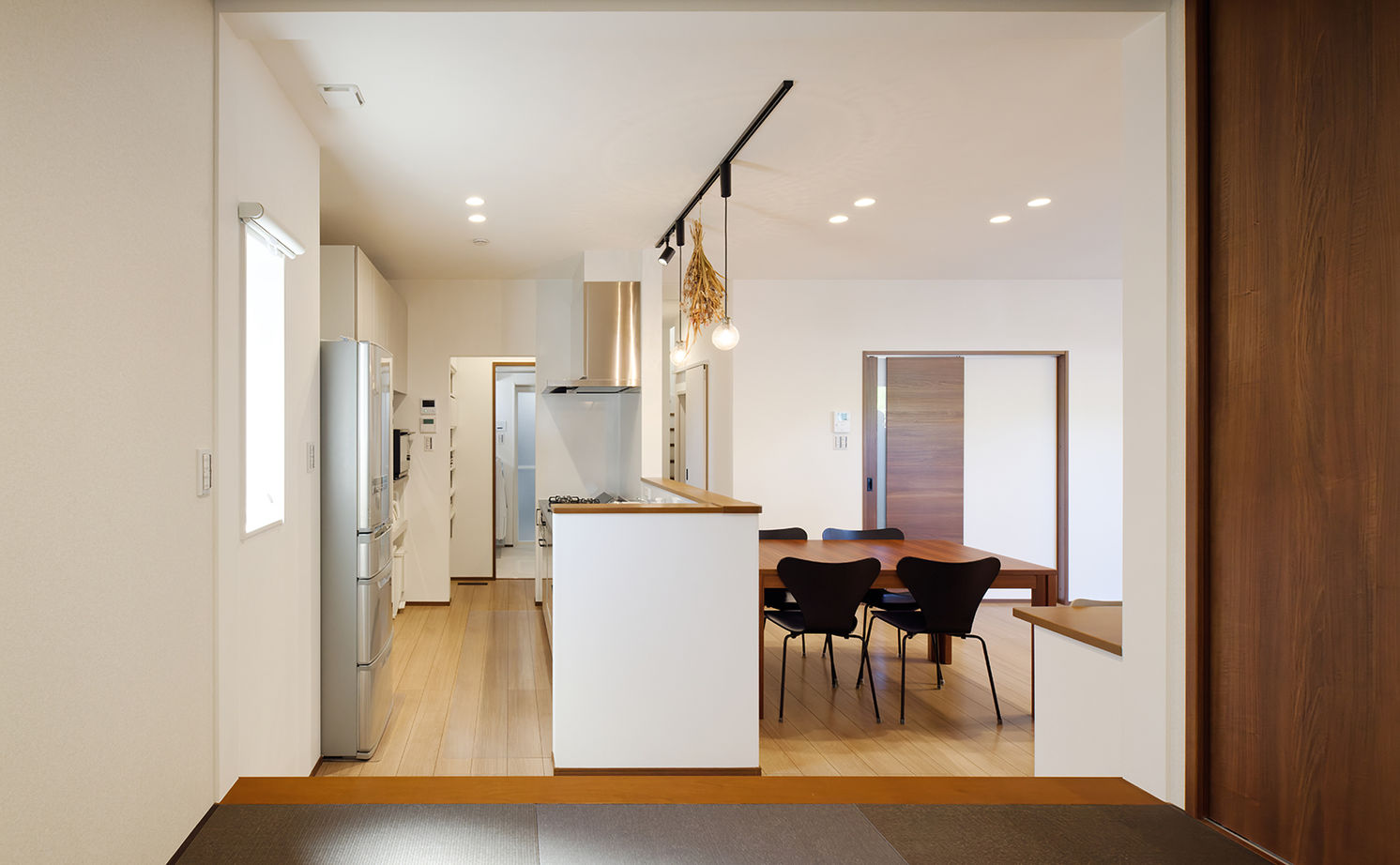 アサヒグローバルホーム 【間取り/30坪台/モダン外観/家事動線/アウトドアリビング】一級建築士のデザインで全てが叶った子育て住宅の建築実例画像5