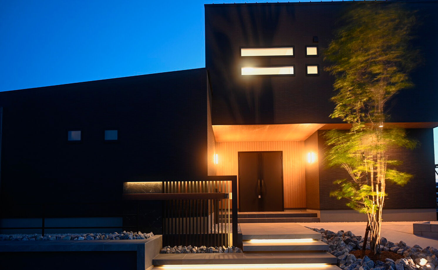 アサヒグローバルホーム 【2000万円台/間取り/40坪台/店舗併用住宅】「働く場」と「暮らす場」を中庭が繋ぐ家。26.3畳の大空間LDKの建築実例画像14