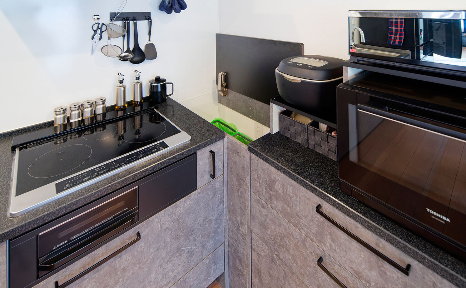 アサヒグローバルホーム 【2000万円台/間取り/40坪台/店舗併用住宅】「働く場」と「暮らす場」を中庭が繋ぐ家。26.3畳の大空間LDKの建築実例画像17