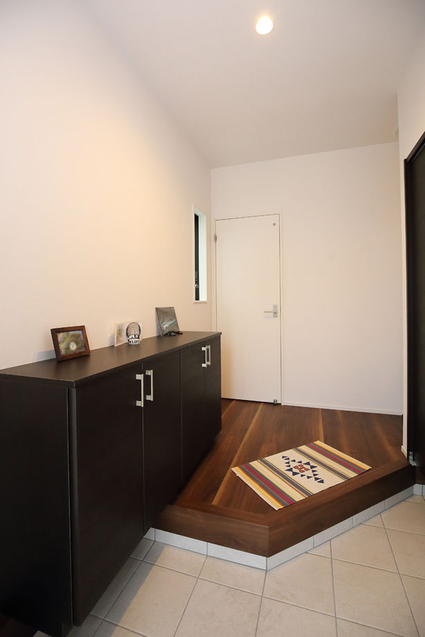 アサヒグローバルホーム 【1000万円台/間取り/約34坪/ローコスト】土地探しも一緒に。施主の要望をすべて盛り込んだ天井が高い家の建築実例画像10