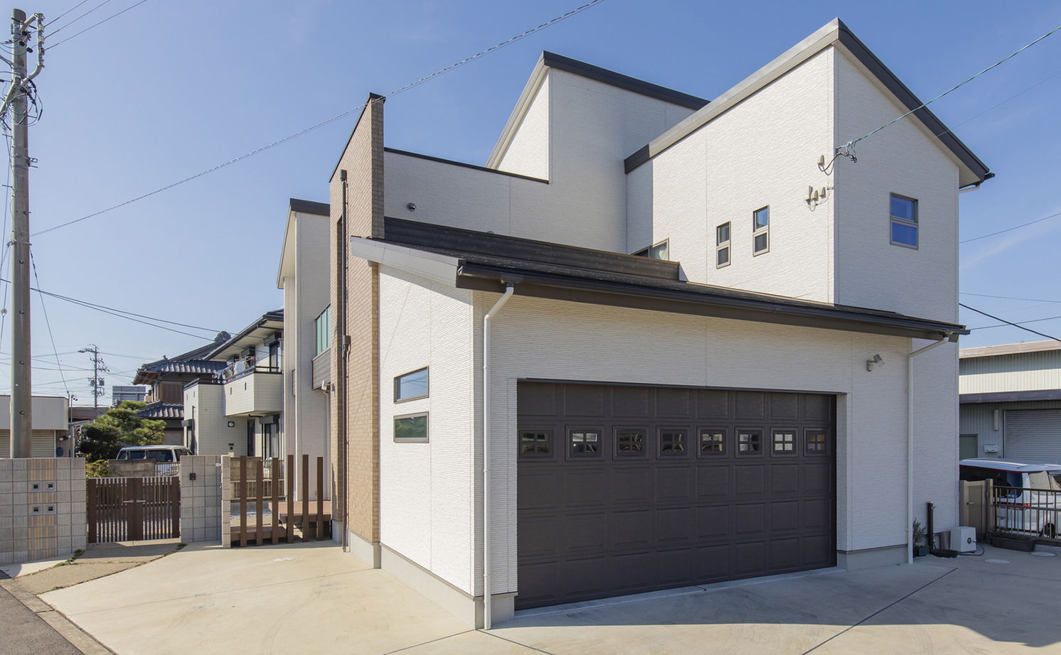 アサヒグローバルホーム 【1000万円台/間取り/ガレージハウス/バルコニー/片流れ】「標準仕様でインナーガレージ付＆耐震性に安心」の建築実例画像12