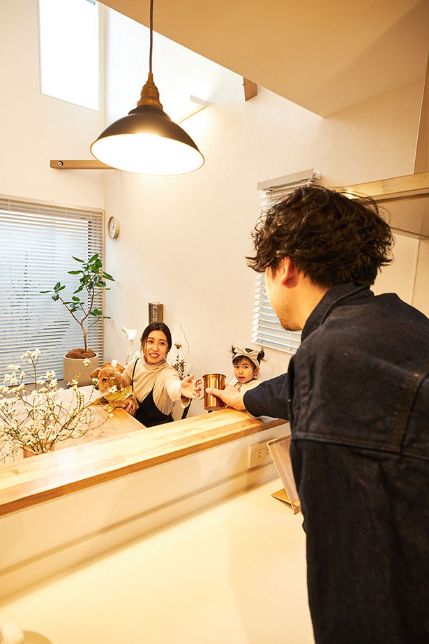 アサヒグローバルホーム 【1000万円台/間取り/30坪台/ガルバリウム外観/吹抜リビング】中庭でおうちカフェ。一級建築士デザインの家の建築実例画像15