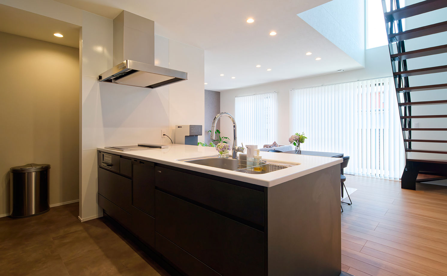 アサヒグローバルホーム 【2000万円台/間取り/40坪台/ガレージ】飽きのこないシンプルデザイン。スタイリッシュなガレージハウスの建築実例画像16