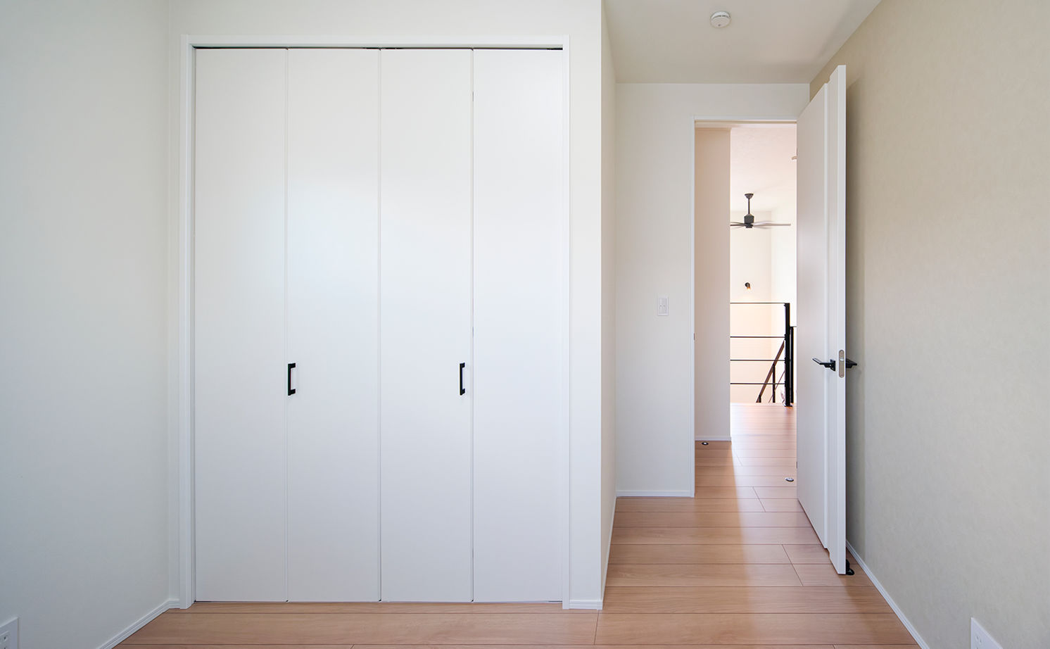 アサヒグローバルホーム 【2000万円台/間取り/40坪台/ガレージ】飽きのこないシンプルデザイン。スタイリッシュなガレージハウスの建築実例画像17