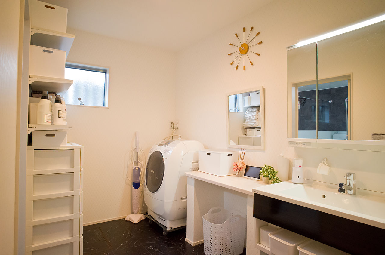 アサヒグローバルホーム 【1000万円台/間取り/40坪台/吹抜リビング/スタイリッシュ外観】屋上バルコニーでBBQ 長年の理想を叶えた家の建築実例画像8