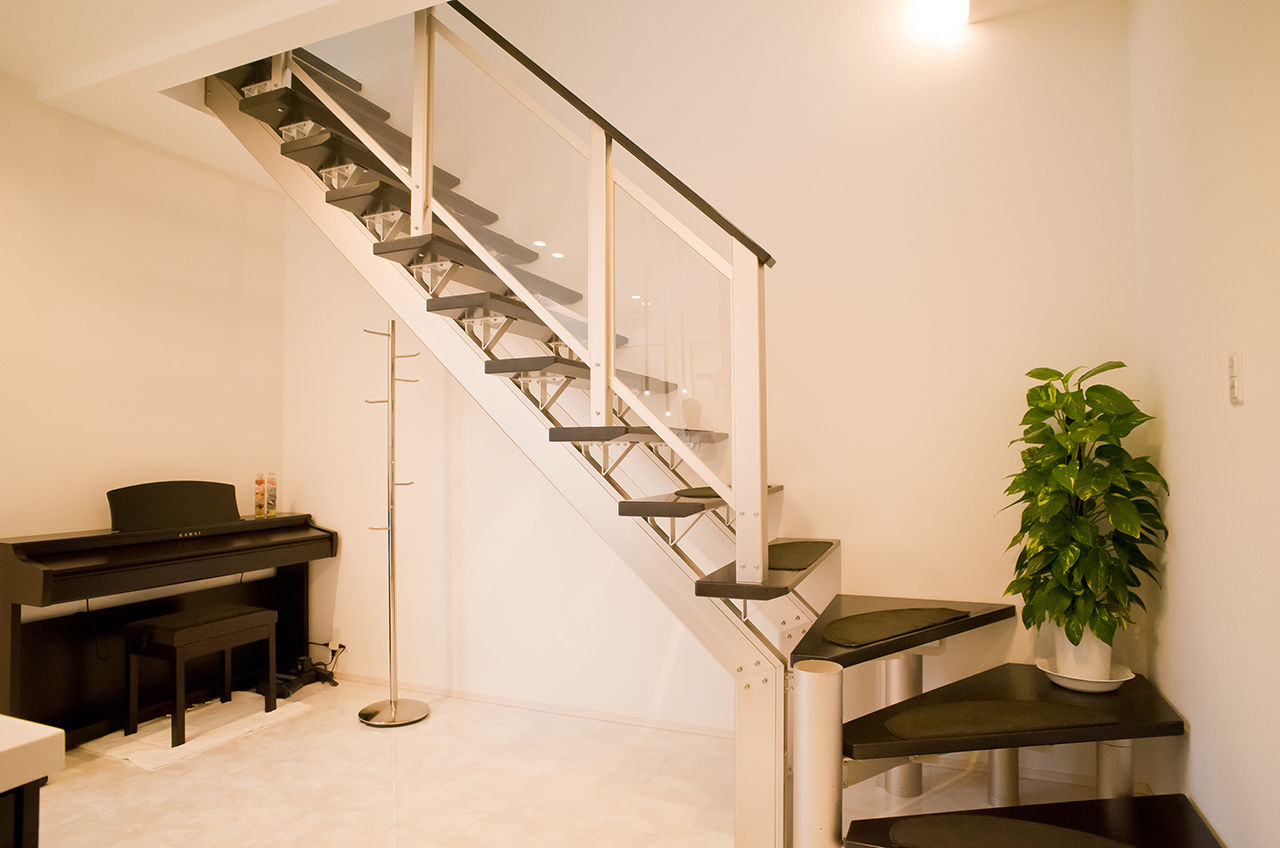 アサヒグローバルホーム 【1000万円台/間取り/40坪台/吹抜リビング/スタイリッシュ外観】屋上バルコニーでBBQ 長年の理想を叶えた家の建築実例画像10