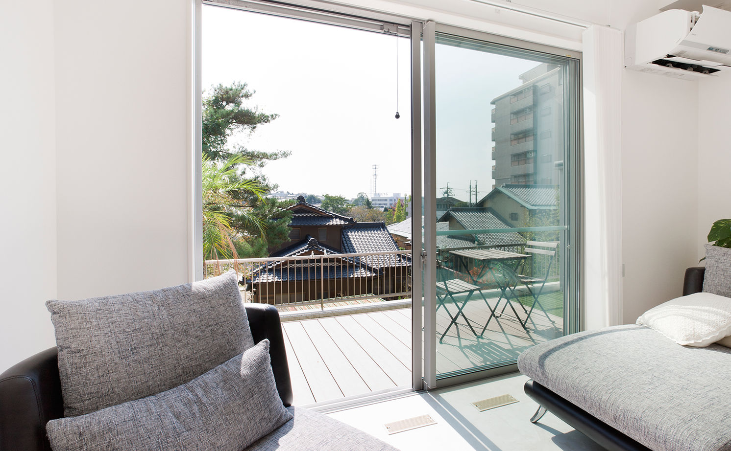 アサヒグローバルホーム 【1000万円台/間取り/40坪台/吹抜リビング/スタイリッシュ外観】屋上バルコニーでBBQ 長年の理想を叶えた家の建築実例画像15