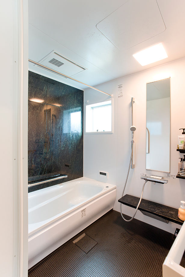 アサヒグローバルホーム 【横並び３口のコンロ×記念手形】回遊型の間取りで子育てがスムーズに「決め手は営業さんへの信頼です」の建築実例画像12