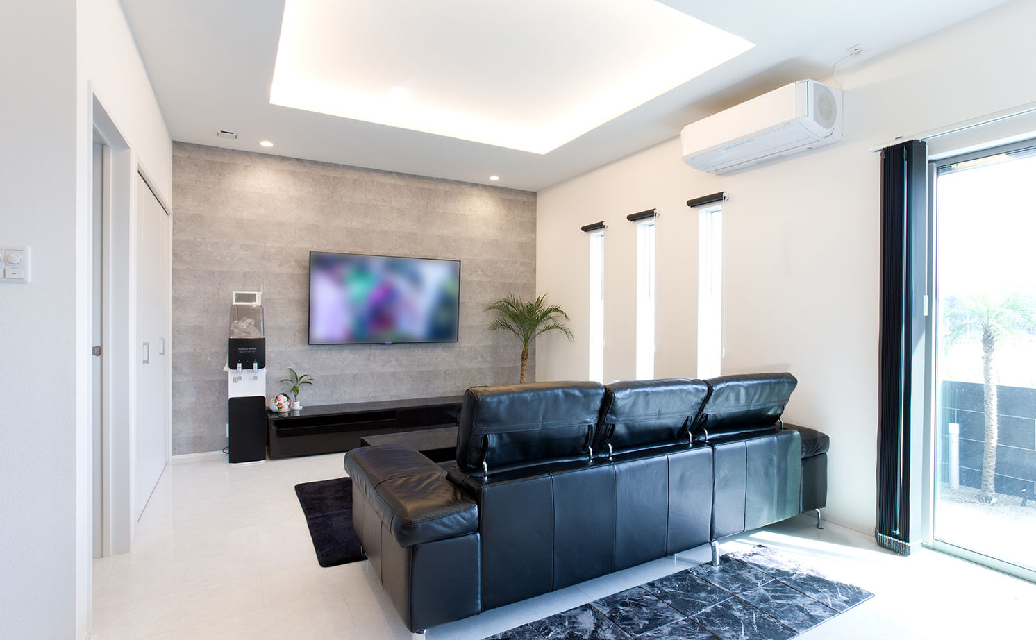 アサヒグローバルホーム 【1000万円台/間取り/約40坪/グレイッシュ外観/土間】南向きの広いリビング×折り上げ天井で開放感抜群の家の建築実例画像2