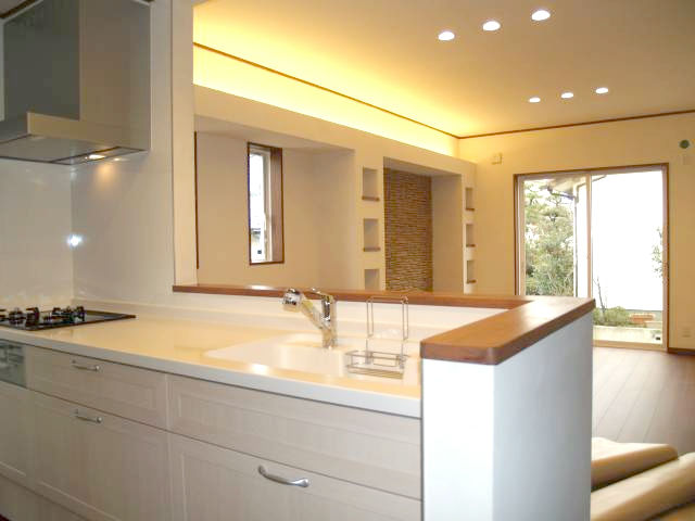 光英住宅 伝統と新しさが調和する　現代日本にマッチしたスタンダードモダンな住まいの建築実例画像3