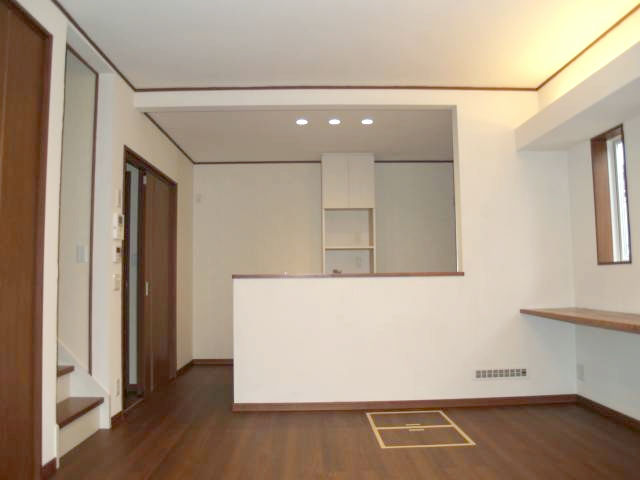 光英住宅 伝統と新しさが調和する　現代日本にマッチしたスタンダードモダンな住まいの建築実例画像4