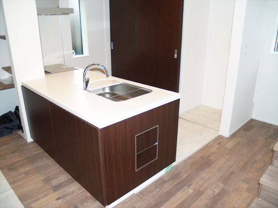 光英住宅 北欧風のかわいい内観デザインと、エレガントな外観が見事にマッチした、美しいゼロエネハウスの建築実例画像2