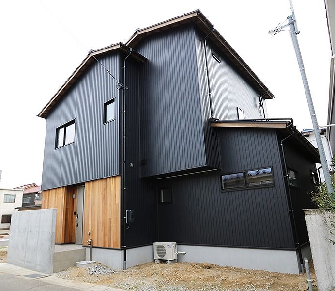 光英住宅 UA値0.38W/m2･Kの高断熱性能。快適な温熱環境と省エネルギー住宅で、長く安心の暮らしをの建築実例画像1