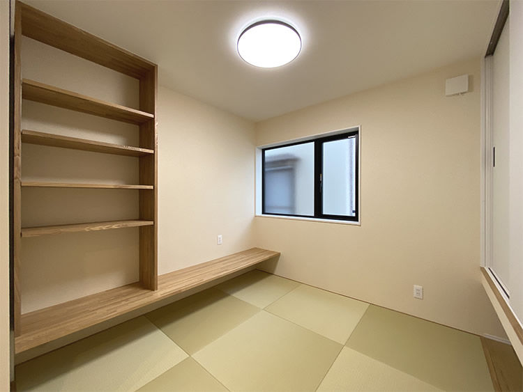 光英住宅 【本体価格2,600万円】無垢材を使用したオーガニックテイストの吹き抜けリビングのある家の建築実例画像4