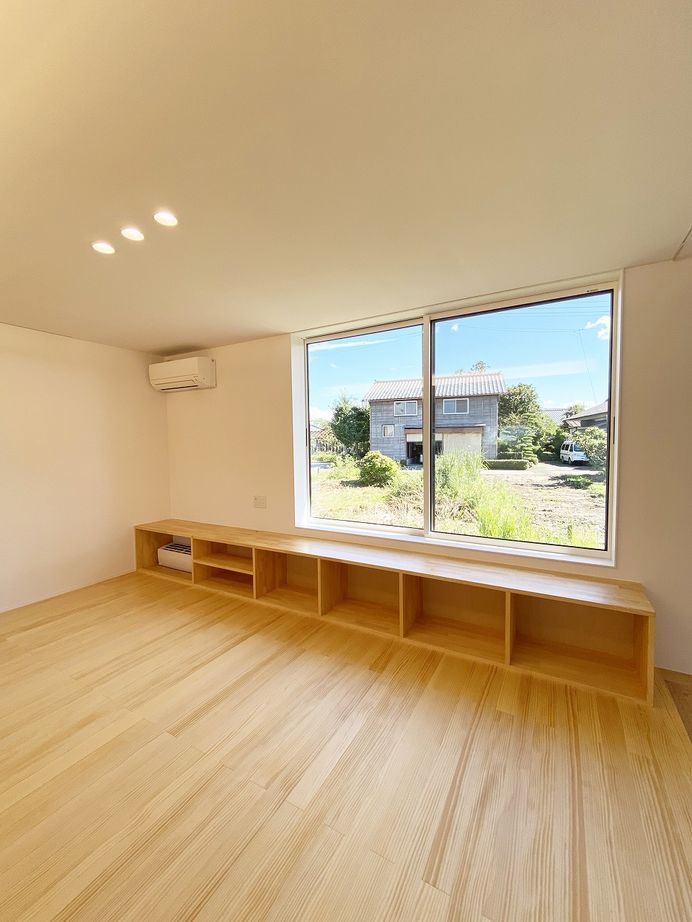 光英住宅 ミニマルデザインの平屋の住まいの建築実例画像3