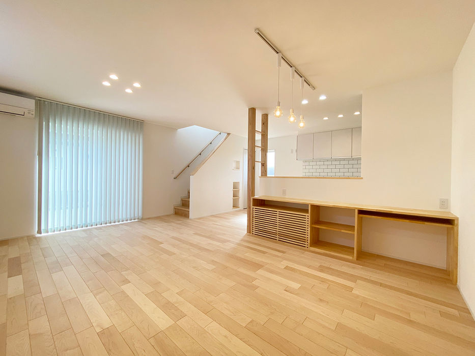 光英住宅 洗練されたデザインと充実の設備で快適な生活を。広々空間と贅沢な暮らしを叶えるモダンな住まいの建築実例画像3