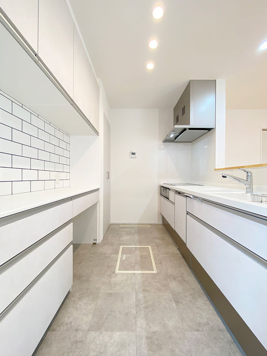 光英住宅 洗練されたデザインと充実の設備で快適な生活を。広々空間と贅沢な暮らしを叶えるモダンな住まいの建築実例画像5