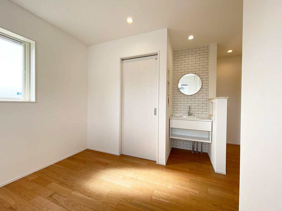 光英住宅 洗練されたデザインと充実の設備で快適な生活を。広々空間と贅沢な暮らしを叶えるモダンな住まいの建築実例画像7