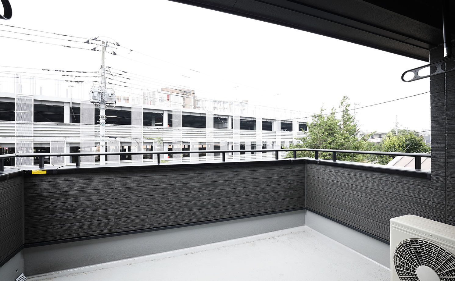 アエラホーム 【1000万円台/20坪台/間取り図/収納充実】古くなった家を建て替え 夏は涼しく冬は暖かいシンプルモダンな家の建築実例画像5