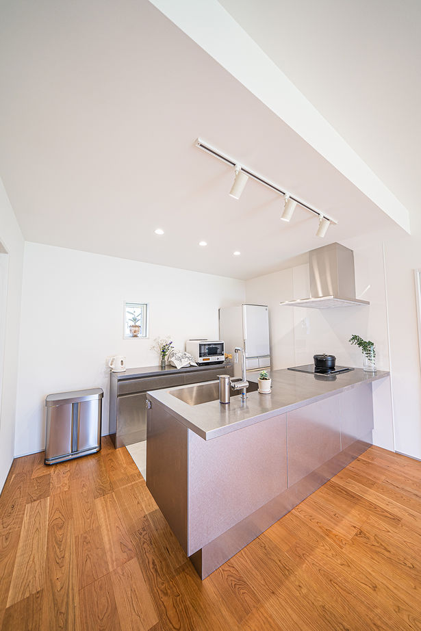 アエラホーム 【1000万円台/20坪台/間取り図/平屋】10寸勾配屋根が目印！大きな窓から陽光が降り注ぐ明るい平屋の建築実例画像5