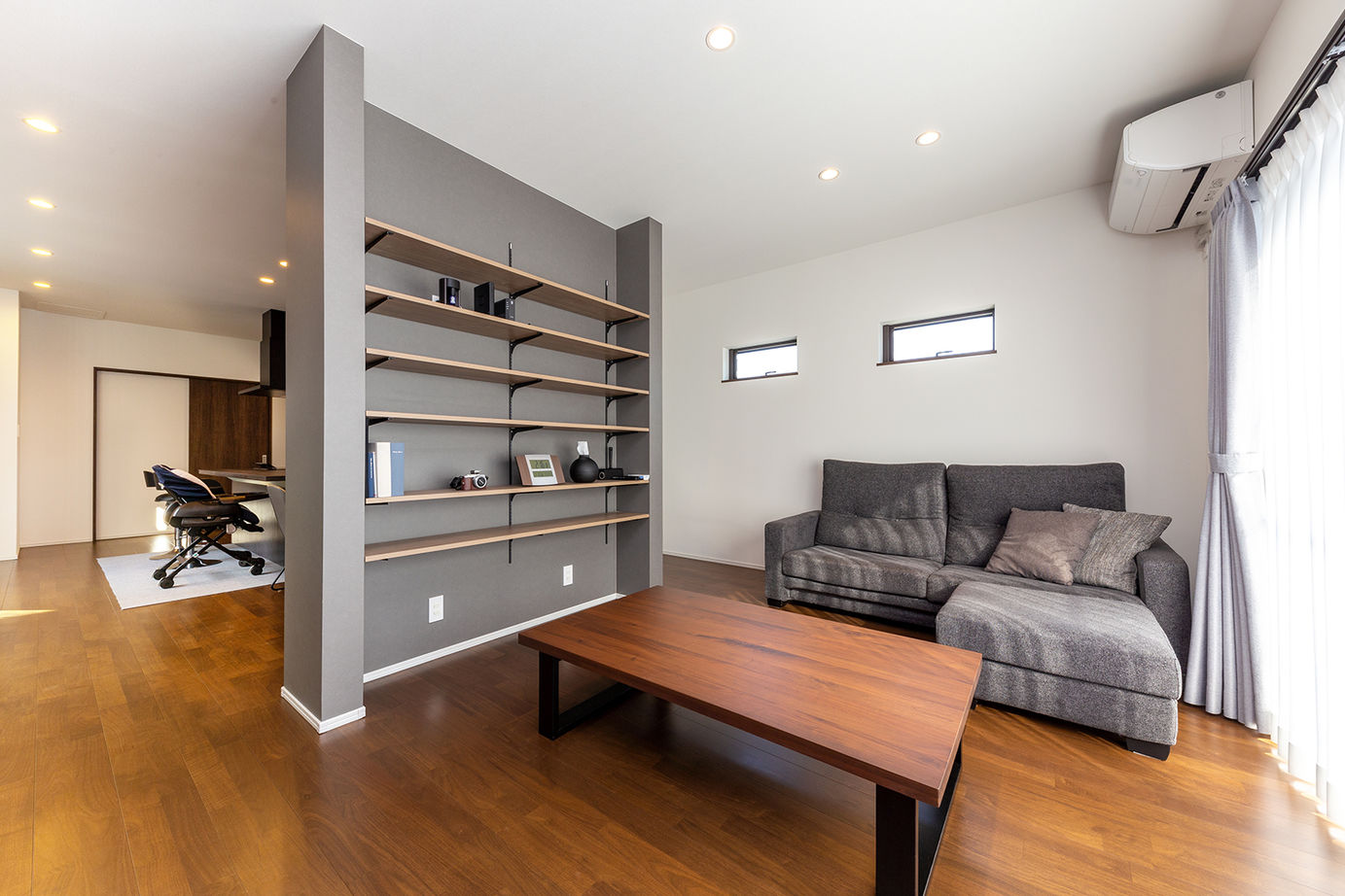 アエラホーム 【平屋／中庭／ペット／収納充実】家の中心に中庭を設け、光溢れる開放的な暮らしを楽しむ平屋の建築実例画像6