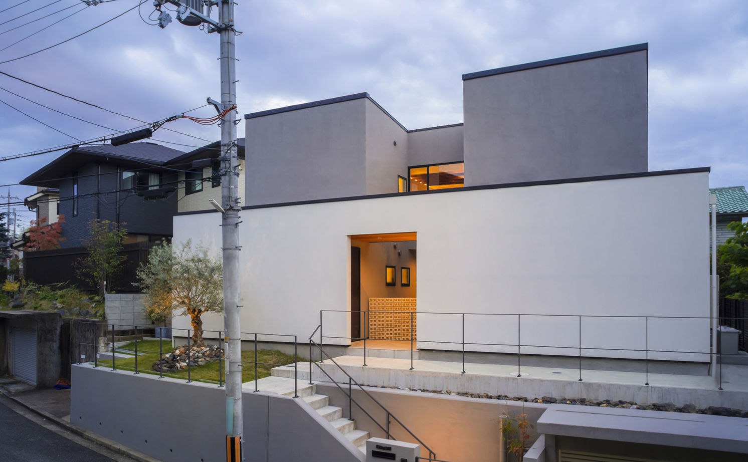 Beans Home 【3000万円台/京都/40坪台/二世帯】中庭と吹抜けがゆとりを生み出す二世帯の家の建築実例画像3