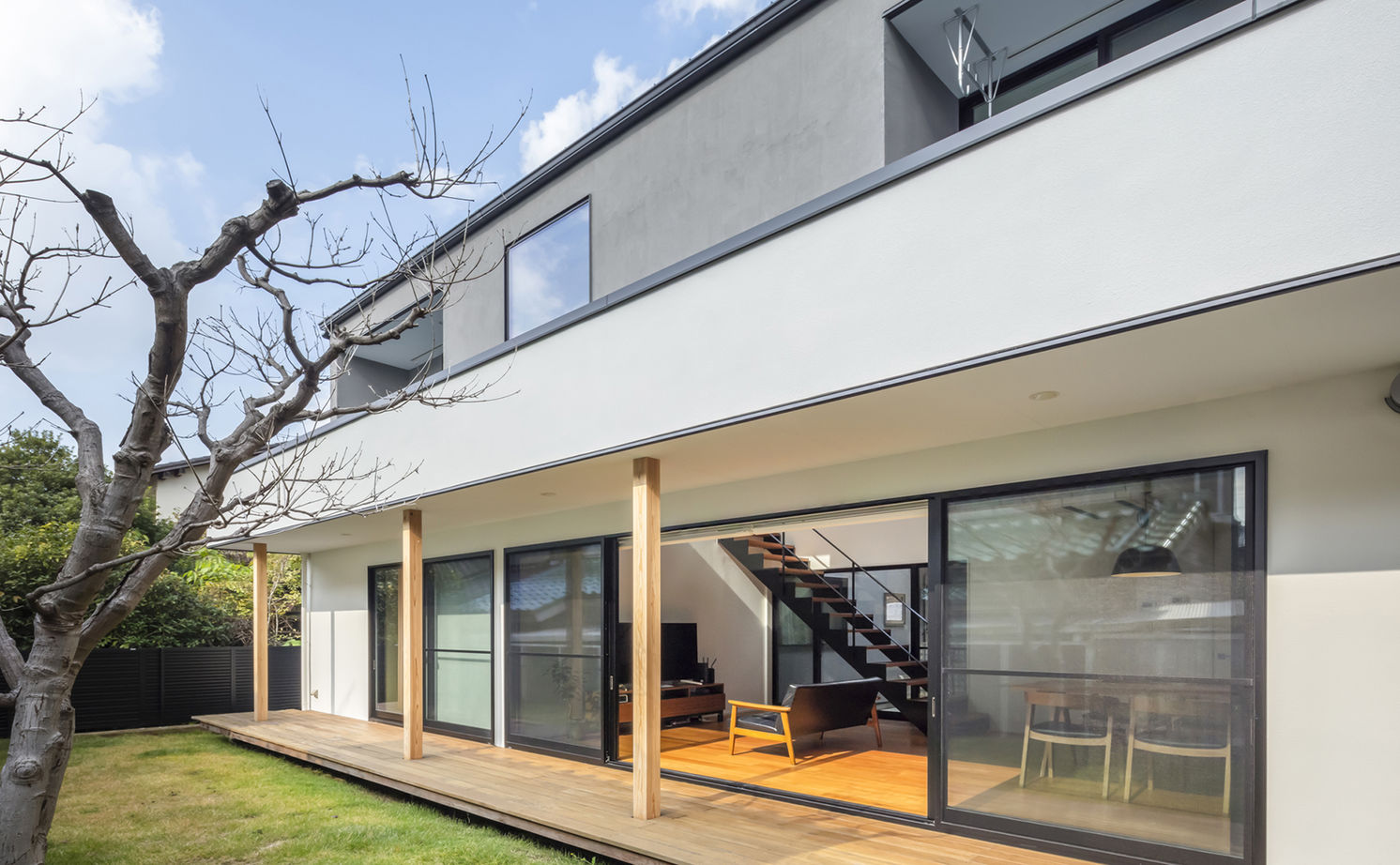 Beans Home 【3000万円台/京都/40坪台/二世帯】中庭と吹抜けがゆとりを生み出す二世帯の家の建築実例画像11