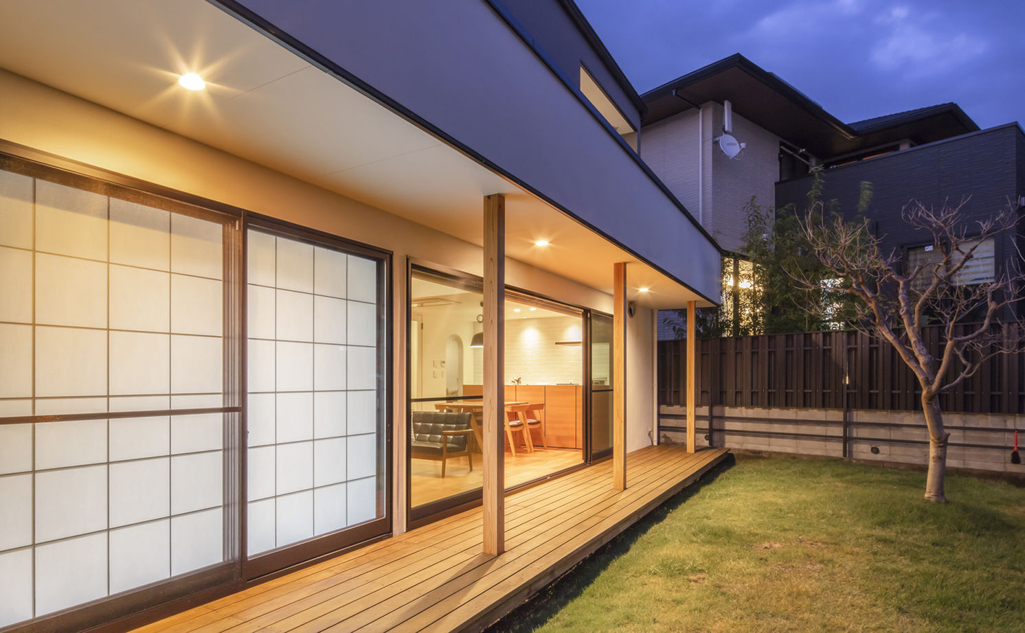 Beans Home 【3000万円台/京都/40坪台/二世帯】中庭と吹抜けがゆとりを生み出す二世帯の家の建築実例画像15