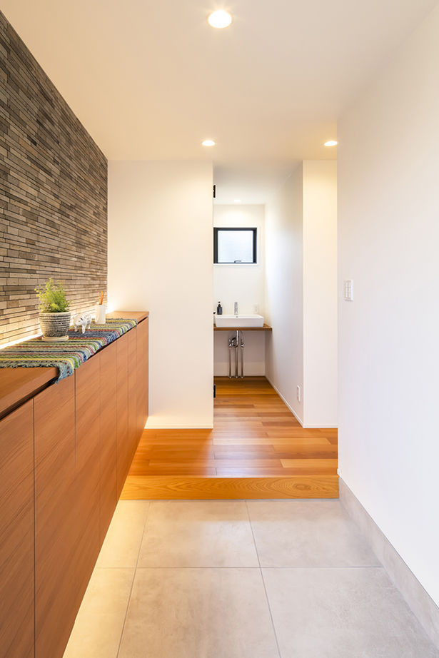 Beans Home 【3000万円台/京都/40坪台/二世帯】中庭と吹抜けがゆとりを生み出す二世帯の家の建築実例画像16