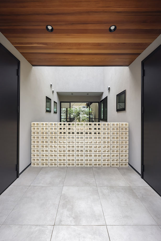 Beans Home 【3000万円台/京都/40坪台/二世帯】中庭と吹抜けがゆとりを生み出す二世帯の家の建築実例画像17