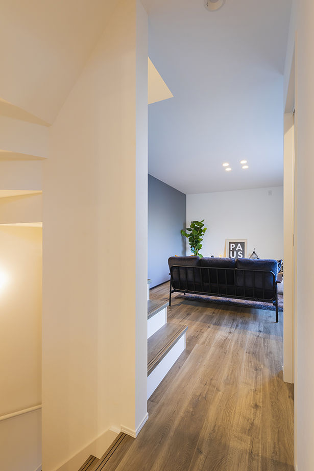 Beans Home 【2000万円台/間口3.3m/狭小/３階建て】2階LDKで採光を確保。大好きな空間で毎朝のコーヒーを楽しむ。の建築実例画像7