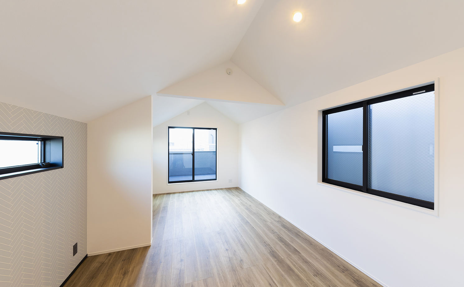 Beans Home 【2000万円台/間口3.3m/狭小/３階建て】2階LDKで採光を確保。大好きな空間で毎朝のコーヒーを楽しむ。の建築実例画像15