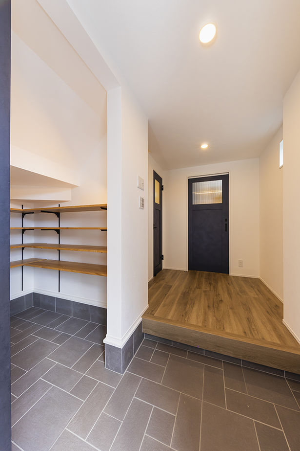 Beans Home 【2000万円台/間口3.3m/狭小/３階建て】2階LDKで採光を確保。大好きな空間で毎朝のコーヒーを楽しむ。の建築実例画像19