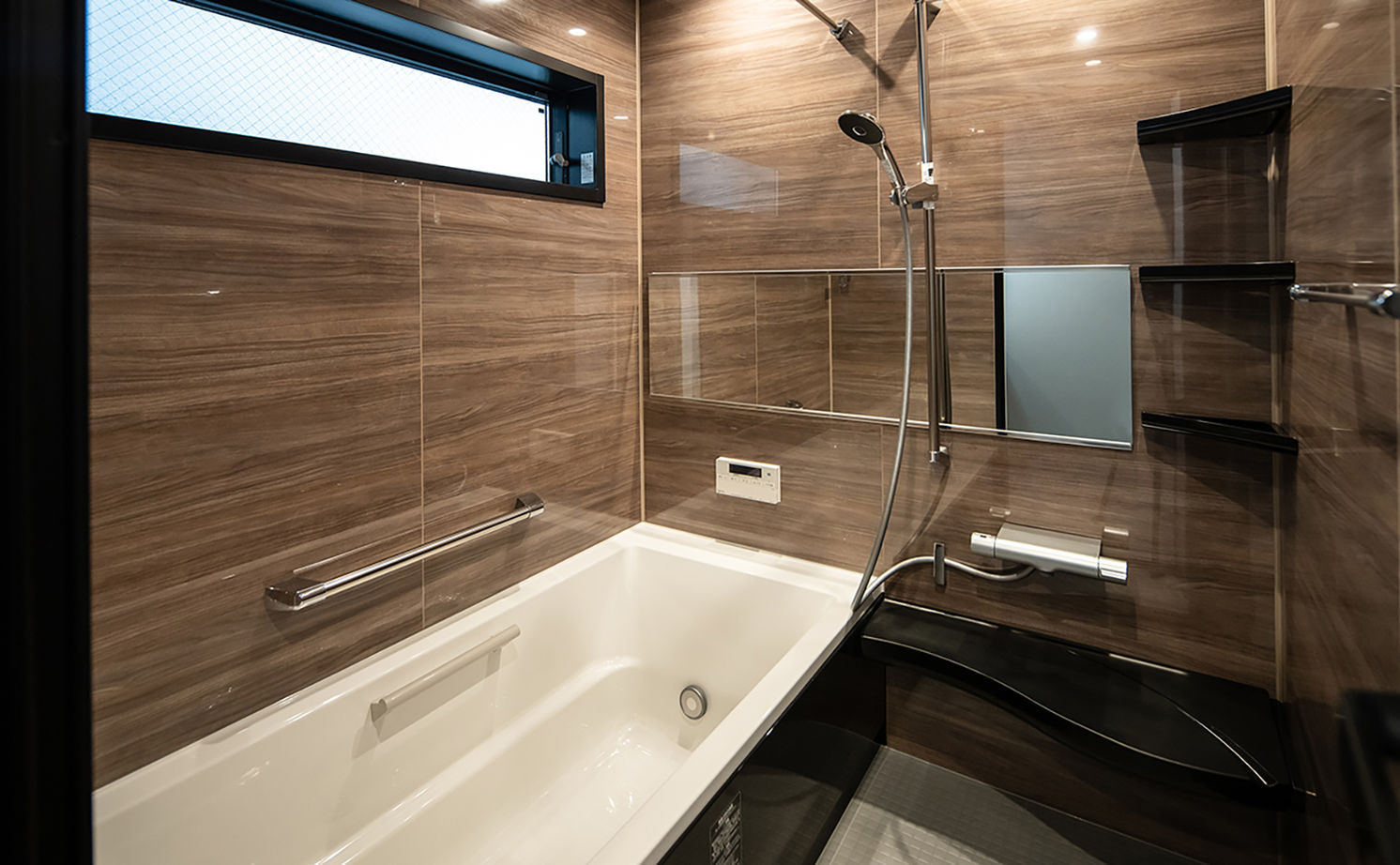 Beans Home 【1000万円台/大阪/狭小/15坪/３階建て】ブルーグレイの住まいに、暗めの天井や照明など大好きを詰め込んでの建築実例画像20