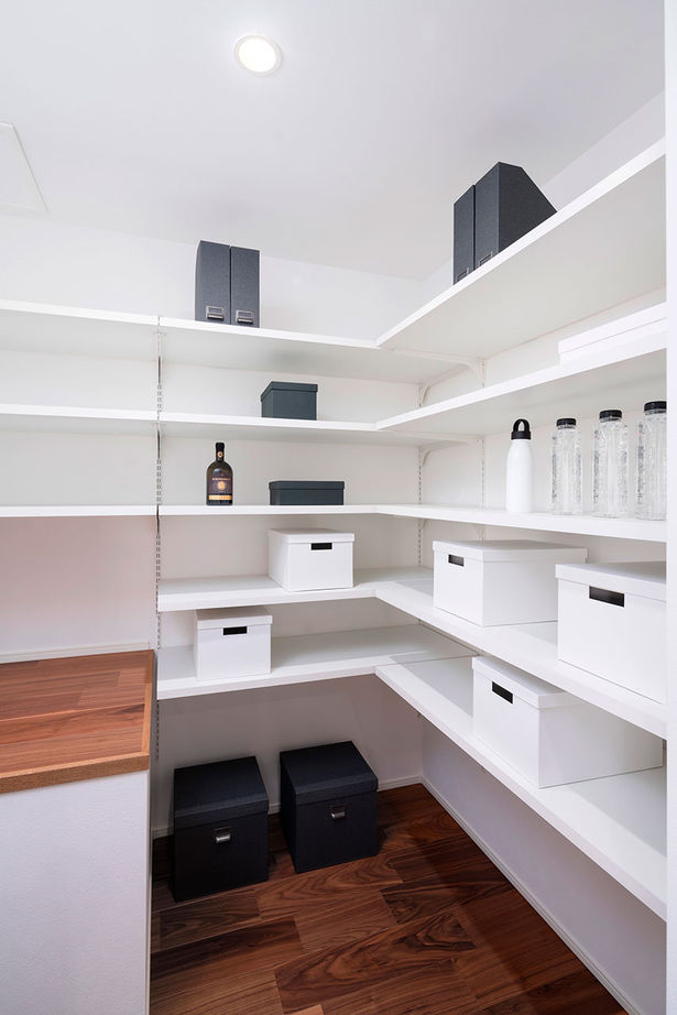 Beans Home 【3000万円台/宝塚/変形地】三角形で高低差がある条件を活かして離れのような空間があるホテルライクな家をの建築実例画像3