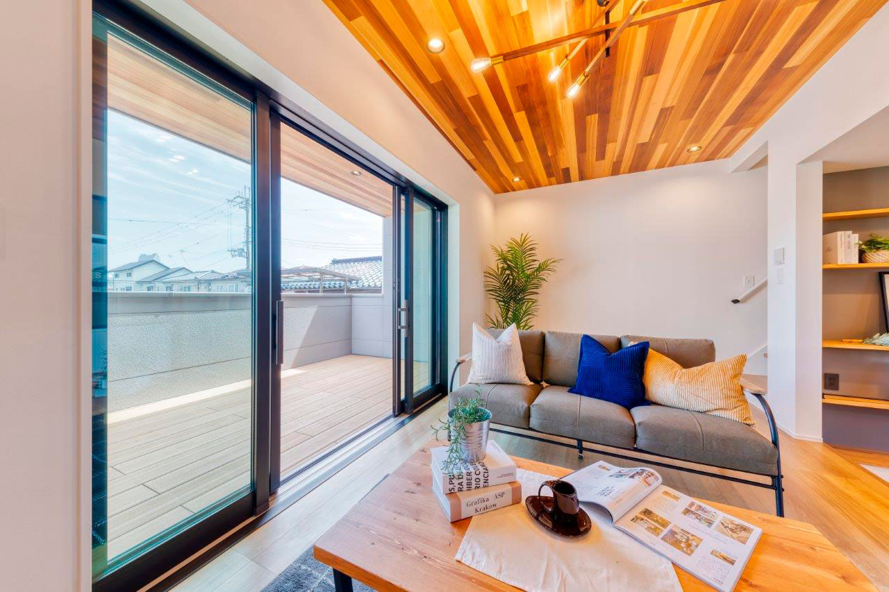 Beans Home 【2000万円台/大阪/延床30坪台/3階建て】随所に無垢の木を使った、北欧インダストリアルな自分たちらしい家の建築実例画像3