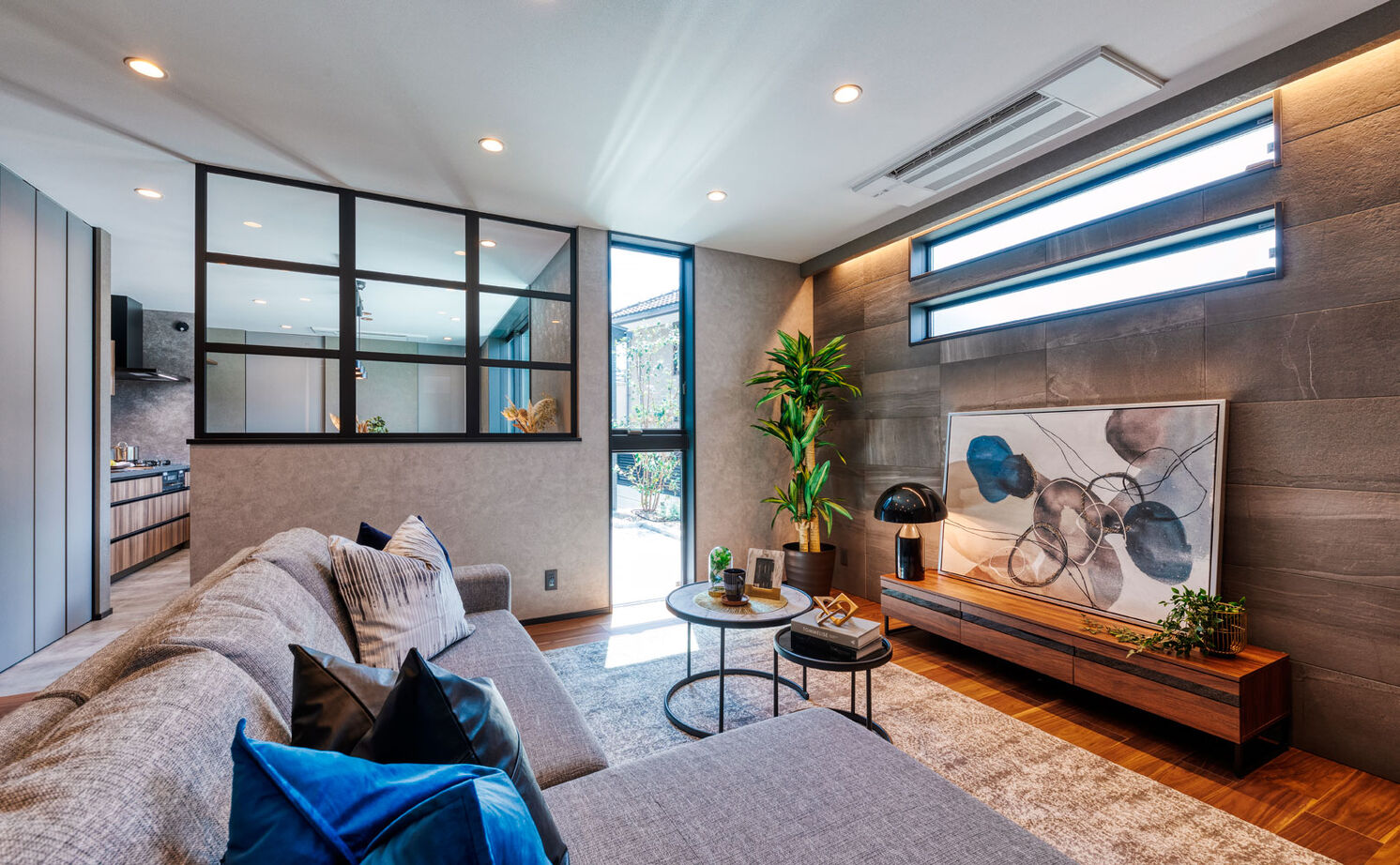 Beans Home 【箕面市/3760万円】デザインから性能までこだわったホテルライクな家で叶えた、心地いい暮らしの建築実例画像2