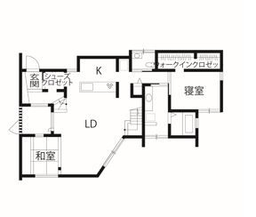 iKKA 【滋賀県湖南/間取り図有】平家のような佇まいが魅力。土地の高低差を活かしたスキップフロアで繋がる家の間取り図null1階
