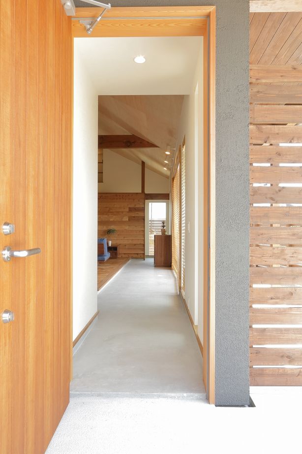 iKKA 【滋賀県守山｜1990万円｜間取り図有｜平屋】通り土間のアウトドアリビングとロフトで趣味を楽しむお家の建築実例画像5