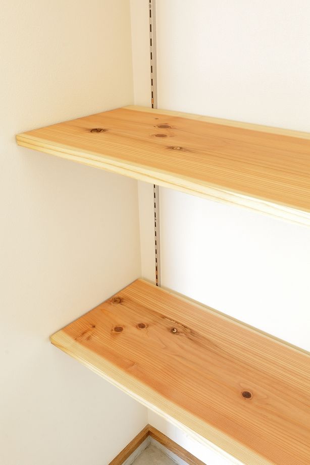 iKKA 【滋賀県守山｜1990万円｜間取り図有｜平屋】通り土間のアウトドアリビングとロフトで趣味を楽しむお家の建築実例画像16