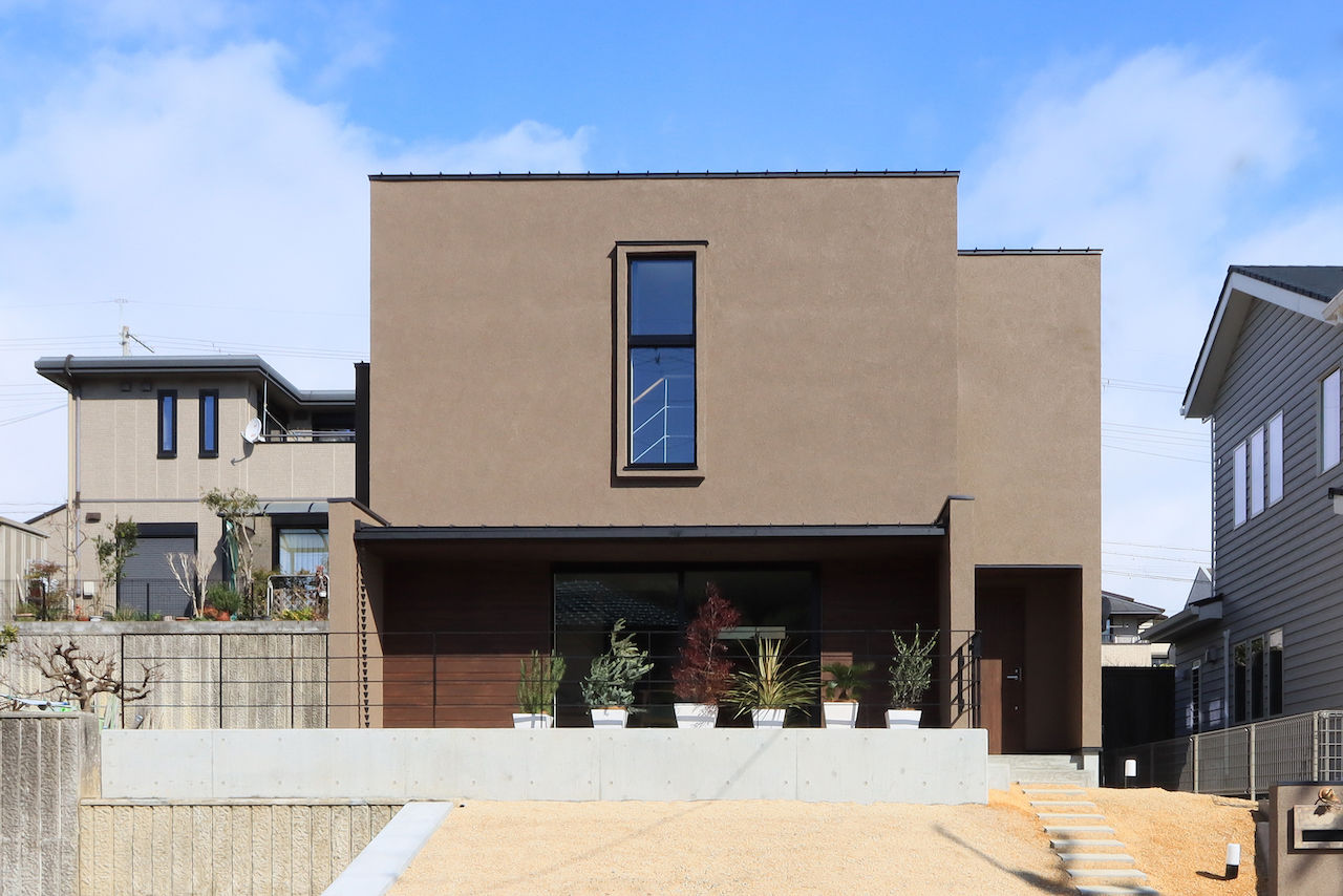 iKKA 【滋賀県｜2000万円台｜間取り図】中2階には大容量本棚、テラスと一体の土間空間で風を心地よく感じるお家の建築実例画像2