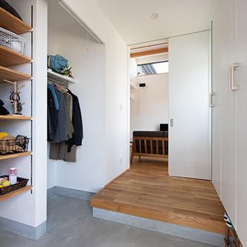 【小さい平屋専門店】すみ家 【30坪台/4LDK/間取り図】広いウッドデッキでアウトドアライフも満喫。平屋感覚で過ごせる自然素材の家の建築実例画像10