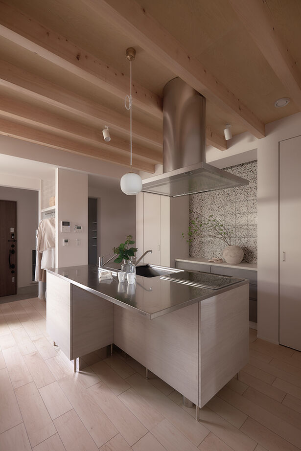 【小さい平屋専門店】すみ家 SNSで話題！500万再生！【1000万円台/間取り図】女性1人暮らしの醍醐味、ドアの無いワンフロアの小さい平屋の建築実例画像3