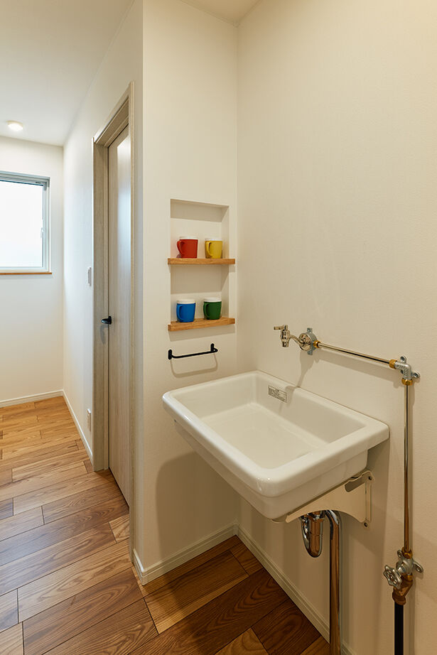 【小さい平屋専門店】すみ家 【3000万円台/30坪台/カリフォルニアスタイル/間取り図】風を感じるカバードポーチで家族や友人と楽しく！の建築実例画像13